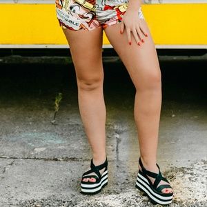 Platform white and black sandals